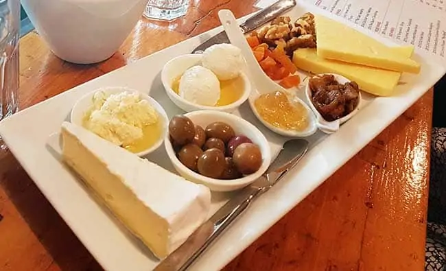 Briar Ridge Wines Cheese Platter